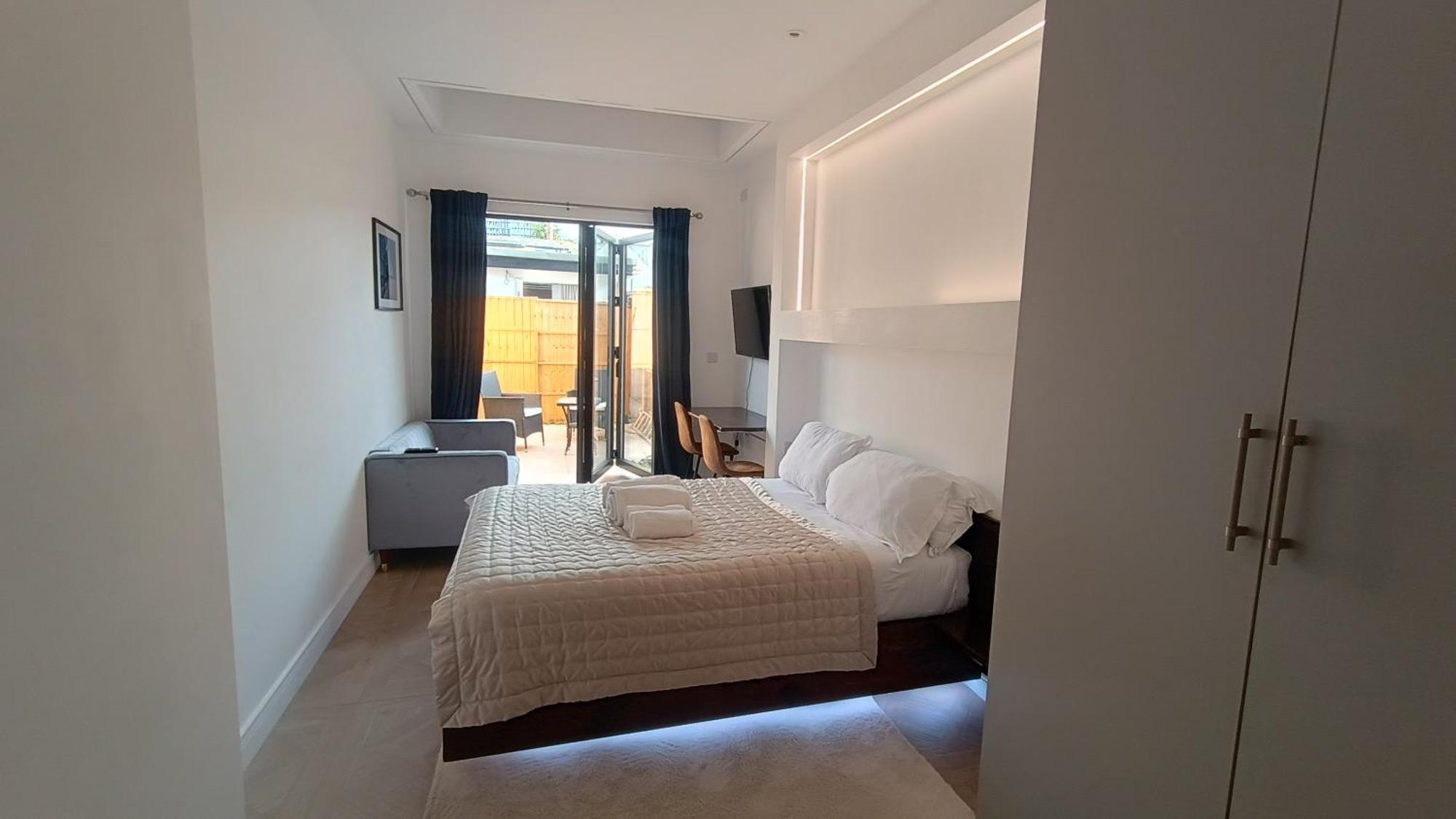 Luxurious London Studios 해로우 외부 사진