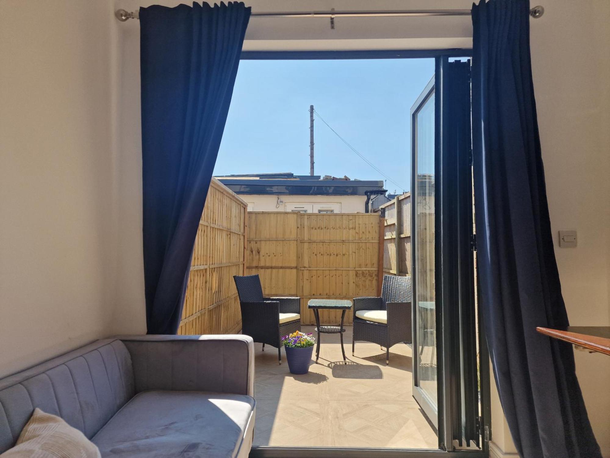 Luxurious London Studios 해로우 외부 사진
