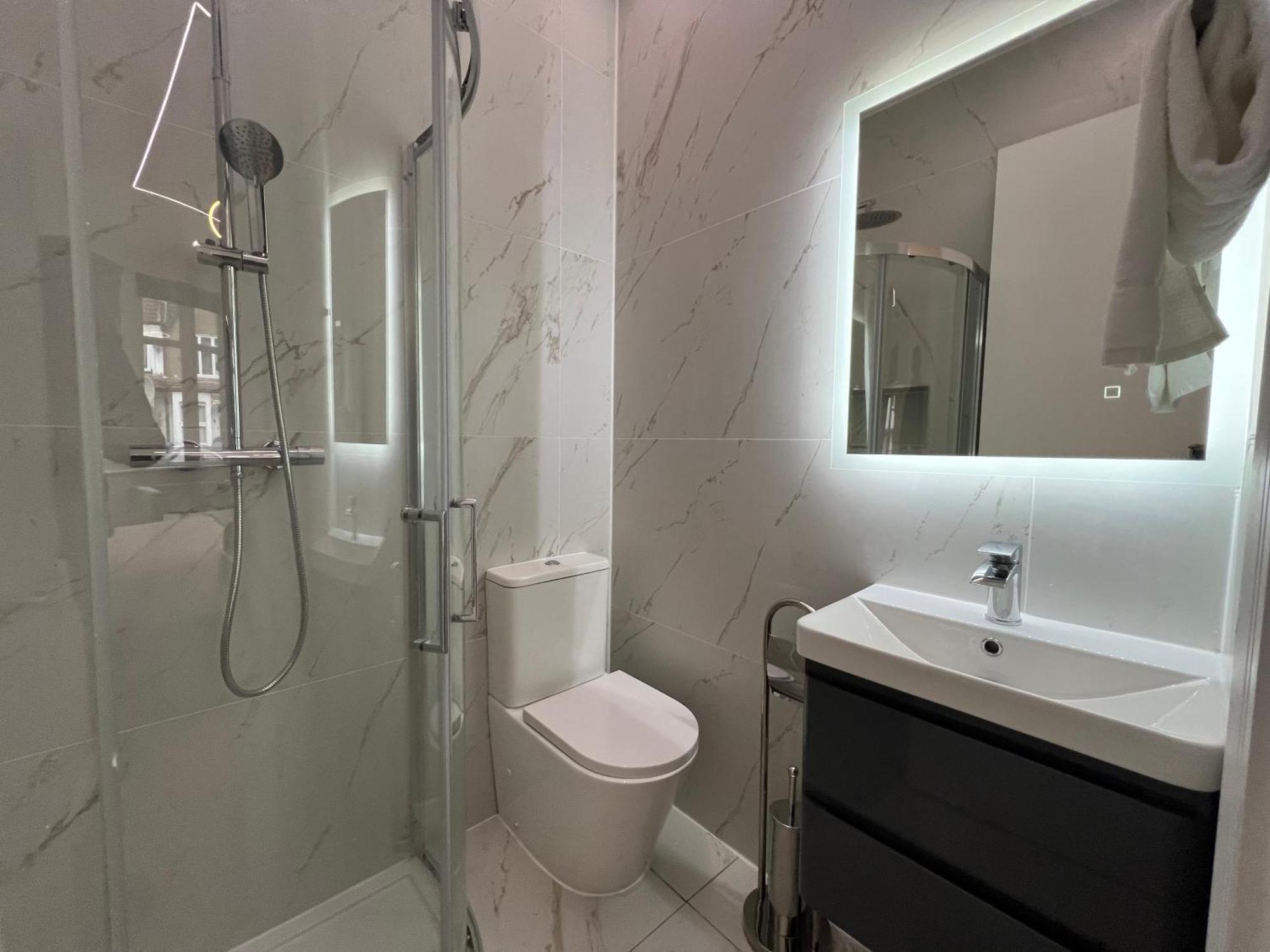 Luxurious London Studios 해로우 외부 사진